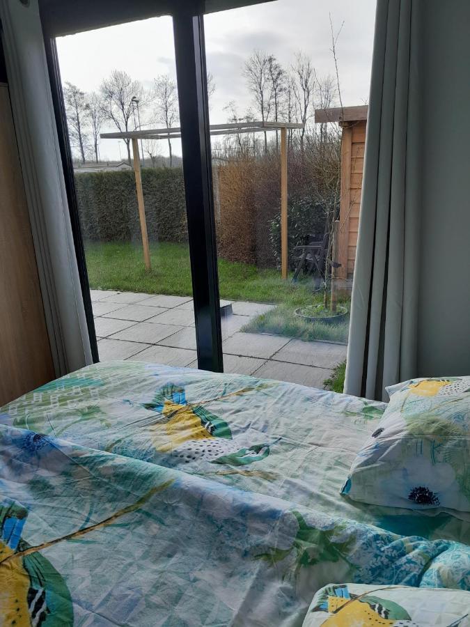 Luxe 5 Persoons Bungalow Op Rustig Vakantiepark Nabij Leeuwarden Dronrijp Extérieur photo