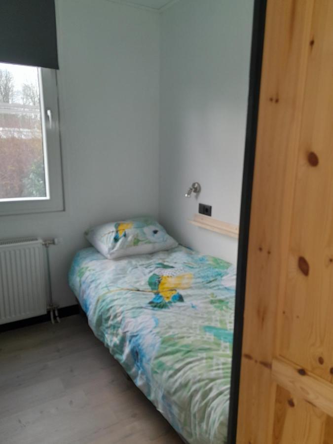 Luxe 5 Persoons Bungalow Op Rustig Vakantiepark Nabij Leeuwarden Dronrijp Extérieur photo