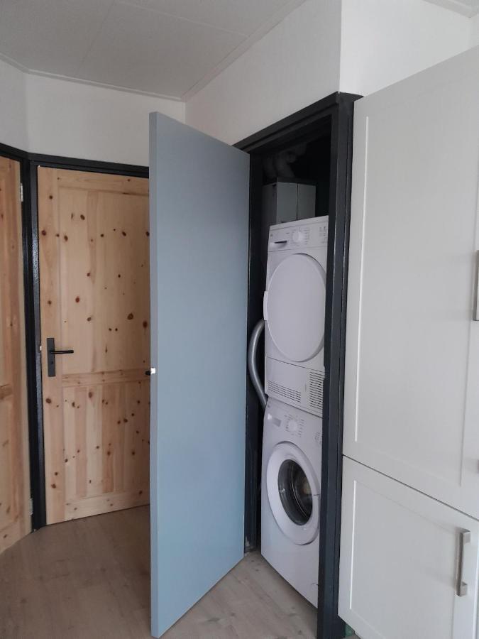 Luxe 5 Persoons Bungalow Op Rustig Vakantiepark Nabij Leeuwarden Dronrijp Extérieur photo